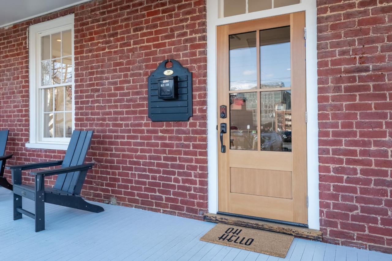 Boutique Room Steps From Downtown Mall Rose Jean Room 1 Charlottesville Exteriér fotografie