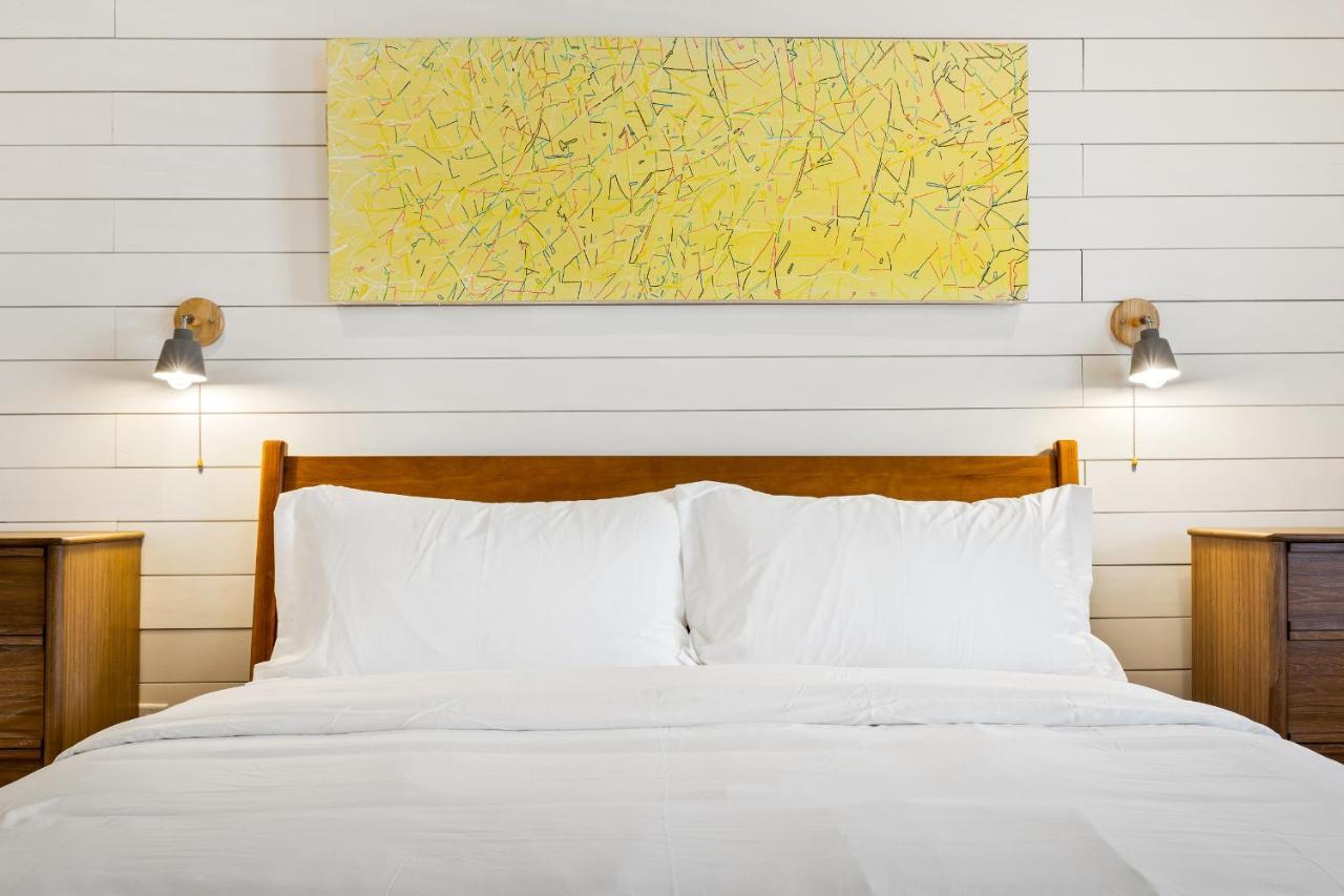 Boutique Room Steps From Downtown Mall Rose Jean Room 1 Charlottesville Exteriér fotografie