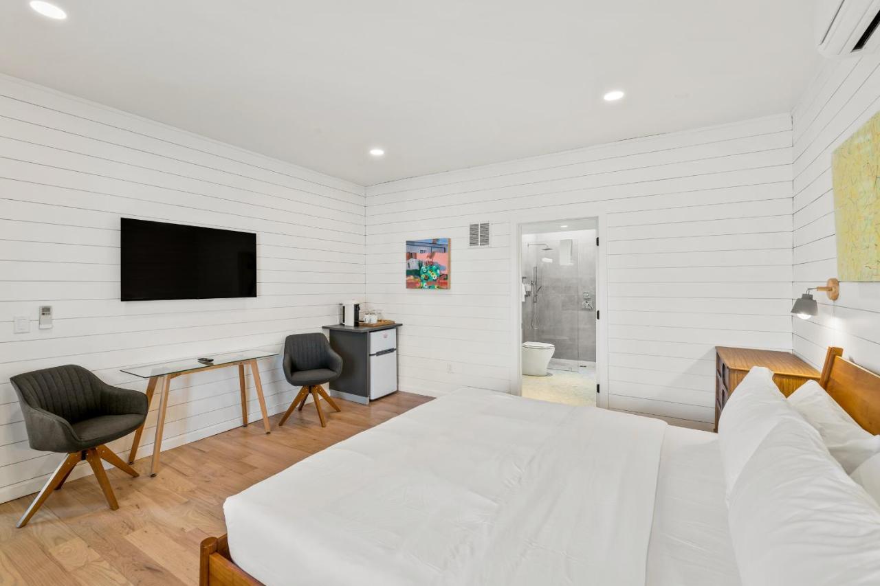 Boutique Room Steps From Downtown Mall Rose Jean Room 1 Charlottesville Exteriér fotografie